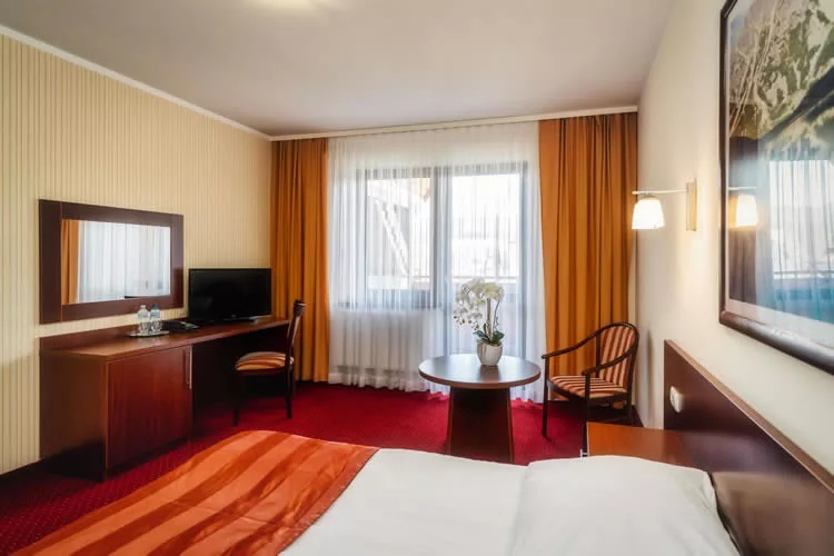 Pokój do wynajęcia w atrakcyjnej cenie w hotelu Tatra w Zakopanem, Pokój Comfort z widokiem na góry - Tatra Hotel Zakopane