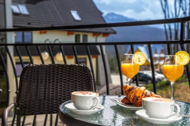 Pokój hotelowy w Zakopanem, Balkon z widokiem na Tatry