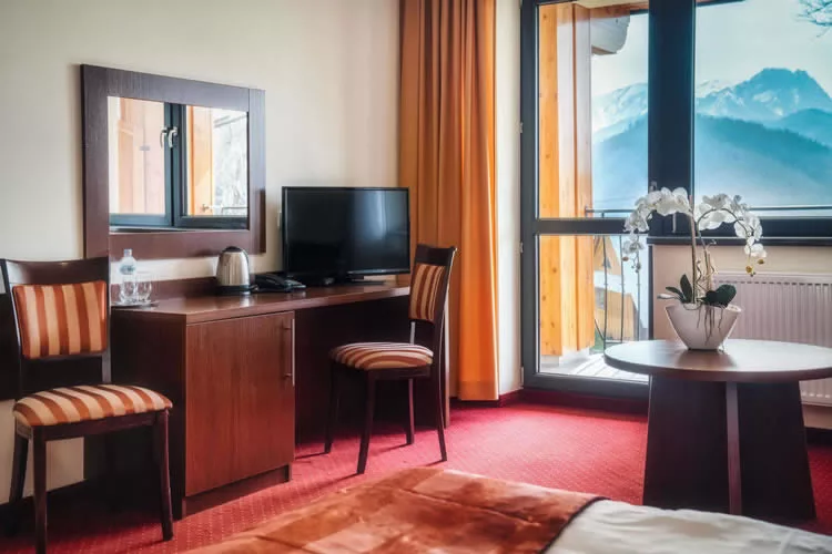 Pokój hotelowy w Zakopanem, Komfortowy pokój z widokiem na Tatry