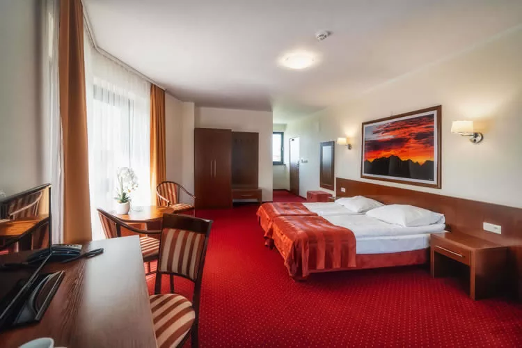 Pokój do wynajęcia w atrakcyjnej cenie Hotel TATRA Zakopane, Przestronny i komfortowy pokój Comfort Plus w Zakopanem